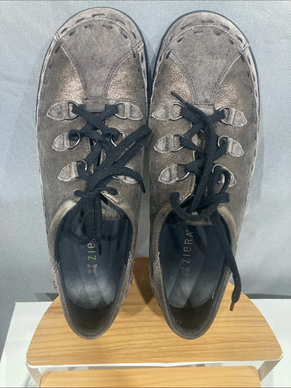 ZIERA Allsorts Laced Up Walking Shoes Metallic Espresso Bronze Suede Size 11.5